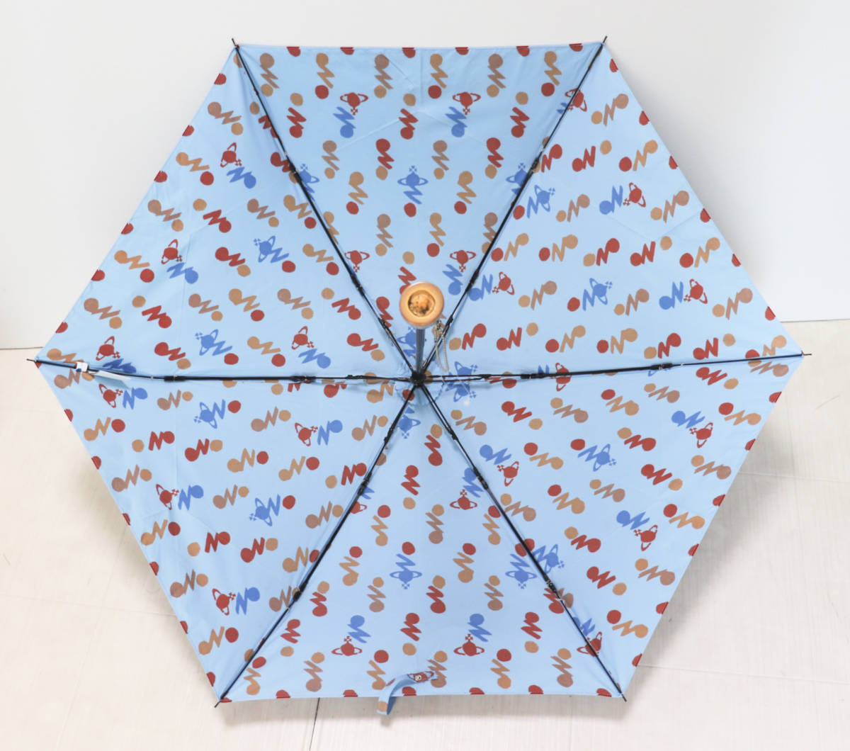 Vivienne Westwood ヴィヴィアンウエストウッド》新品 オーブ Vivienne Westwood ヴィヴィアンウエストウッド》新品 オーブ