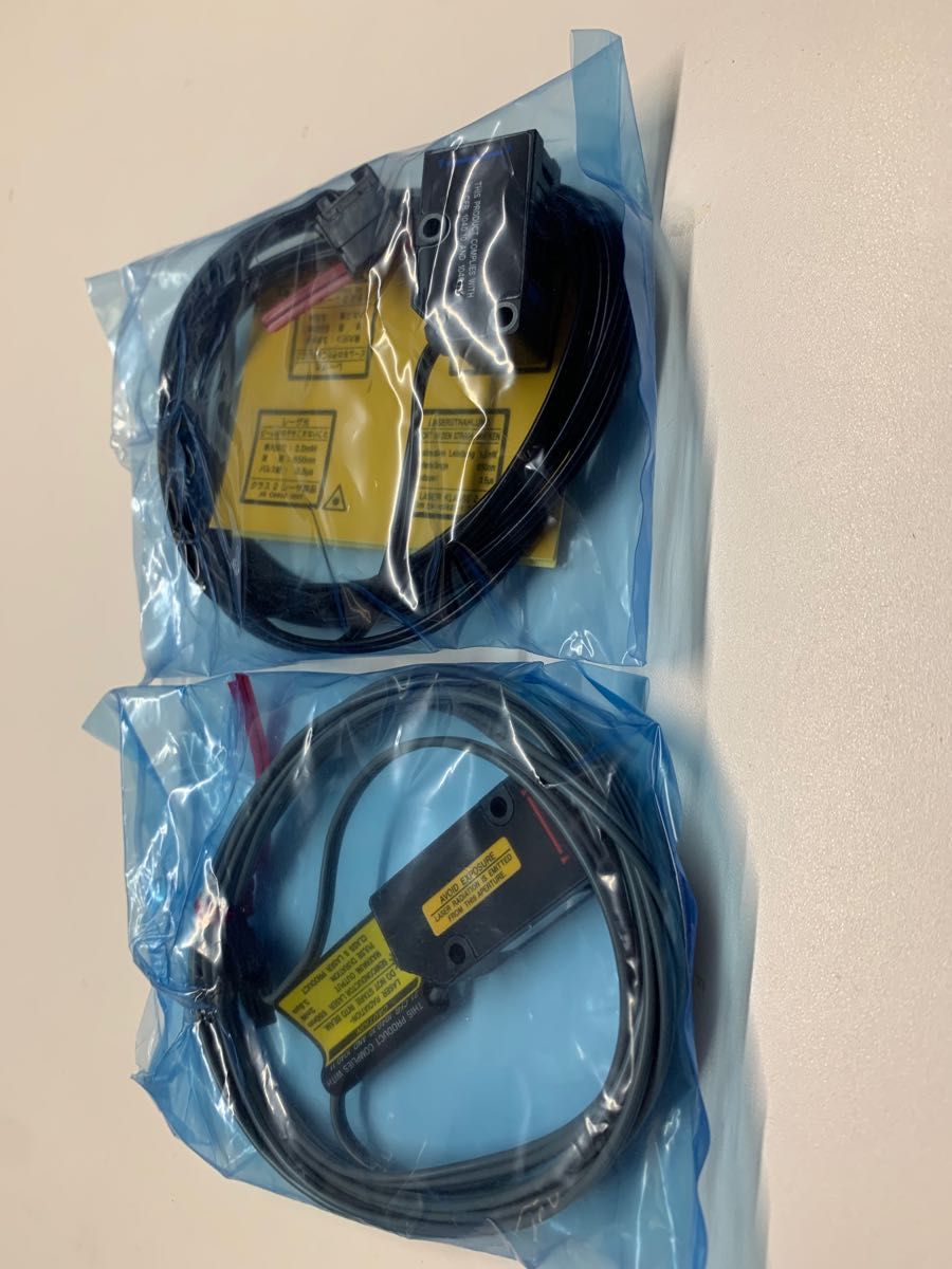 新品 KEYENCE キーエンス LV-H100 デジタルレーザセンサ-