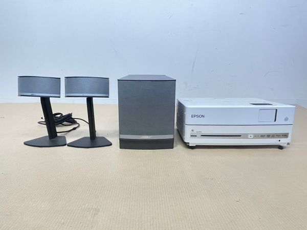 B422-K36-913 EPSON エプソン EH-DM30 プロジェクター / BOSE/ボーズ スピーカー ペア セット②の画像1