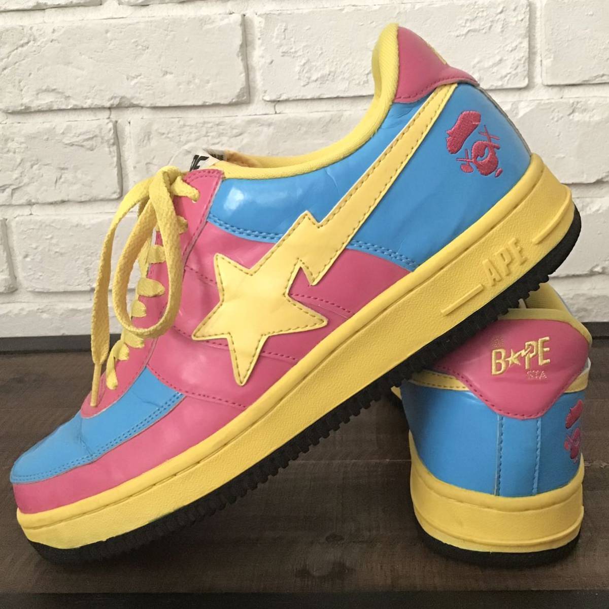 BAPESTA × KAWS 初期 レアスニーカー BAPE ベイプスタ カウズ eva.gov.co