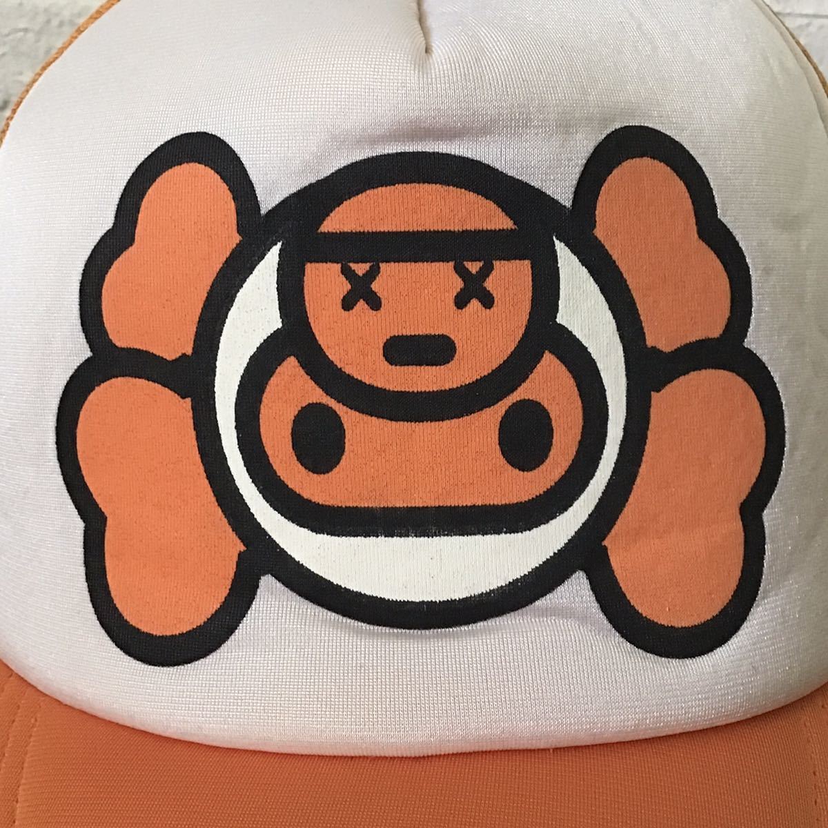 ★激レア★ BAPE × KAWS MILO メッシュ キャップ a bathing ape エイプ ベイプ アベイシングエイプ カウズ マイロ trucker hat cap i59al_画像2