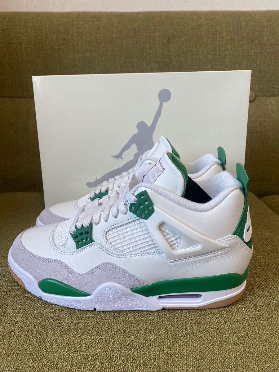 Nike SB × Air Jordan 4 Nike SB × Air Jordan 4