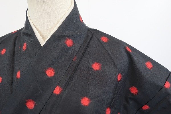 [ кимоно fi].. античный . мелкий рисунок чёрный цвет точка полька-дот длина 150cm симпатичный Taisho роман retro натуральный шелк совершенно новый .13184