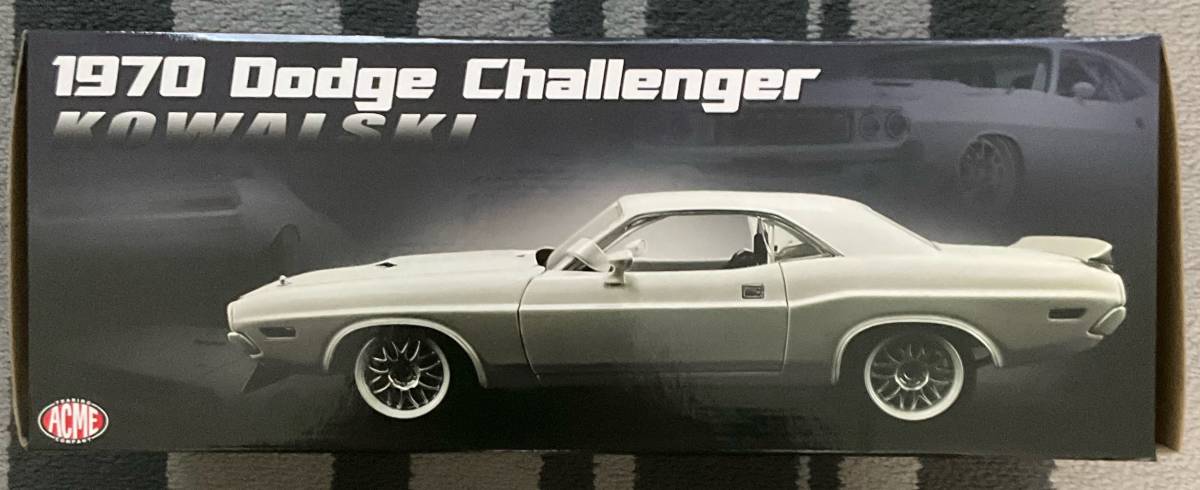 ACME 1:18 1970 ダッジ Dodge Challenger Street Fighter - Kowalskiの画像3