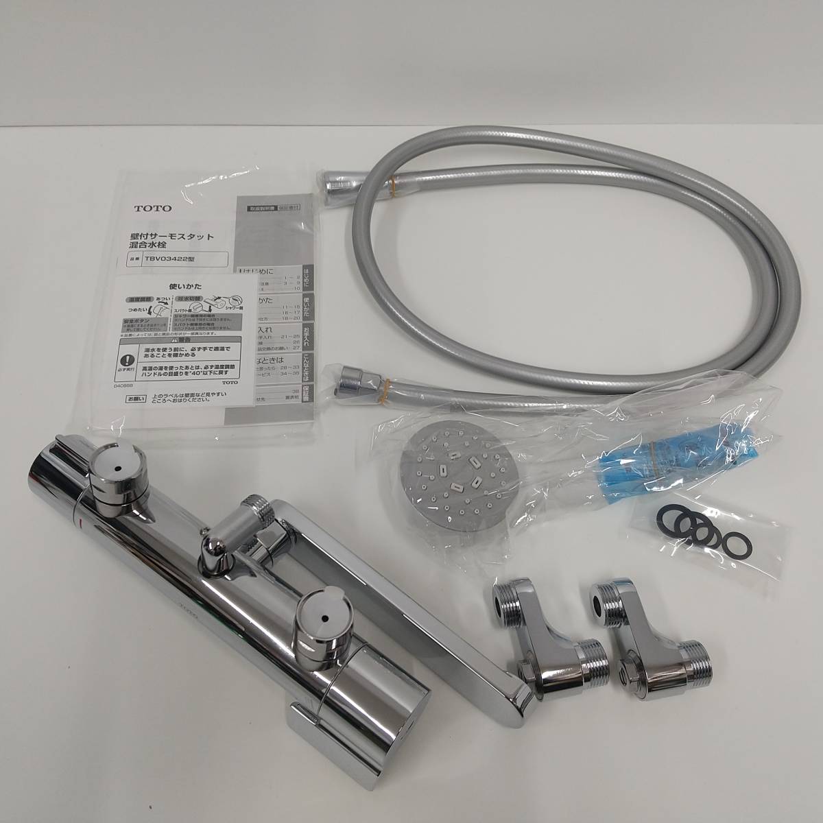 使い勝手の良い 731【未使用品 TBV03422J 取替用壁付サーモ付シャワー水栓 箱痛み】TOTO 浴室用水栓、金具 使い勝手の良い 731【未使用品 TBV03422J 取替用壁付サーモ付シャワー水栓 箱痛み】TOTO 浴室用水栓、金具