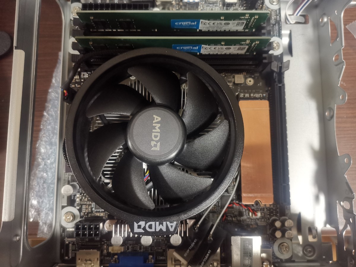 超小型ゲーミングPC Asrock DESKMEET X300 組み上げPC Ryzen 5 3600 / メモリ16GB / NVMe SSD 500GB / Geforce GTX 1660 Super / WIFi内蔵