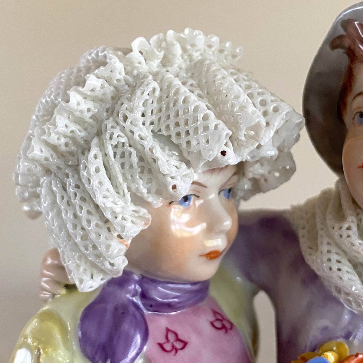 Thuringian porcelain チューリンゲン ポーセリン　レースドール　男の子と女の子　カップル　人形　ドイツ製　箱有り_画像6