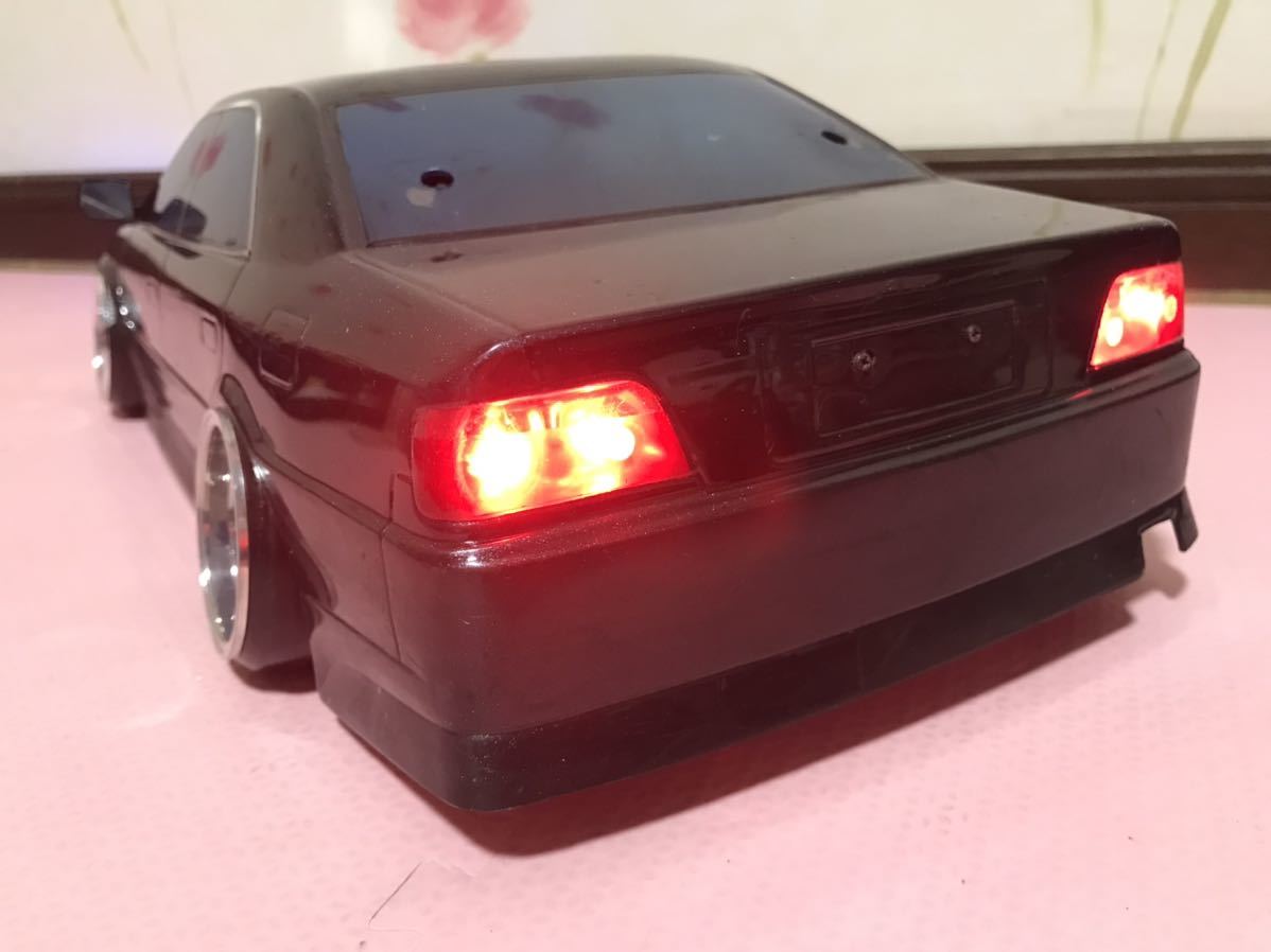 送料無料 1/10 トヨタ チェイサー JZX100 ドリフト LED付き 送料無料 1/10 トヨタ チェイサー JZX100 ドリフト LED付き