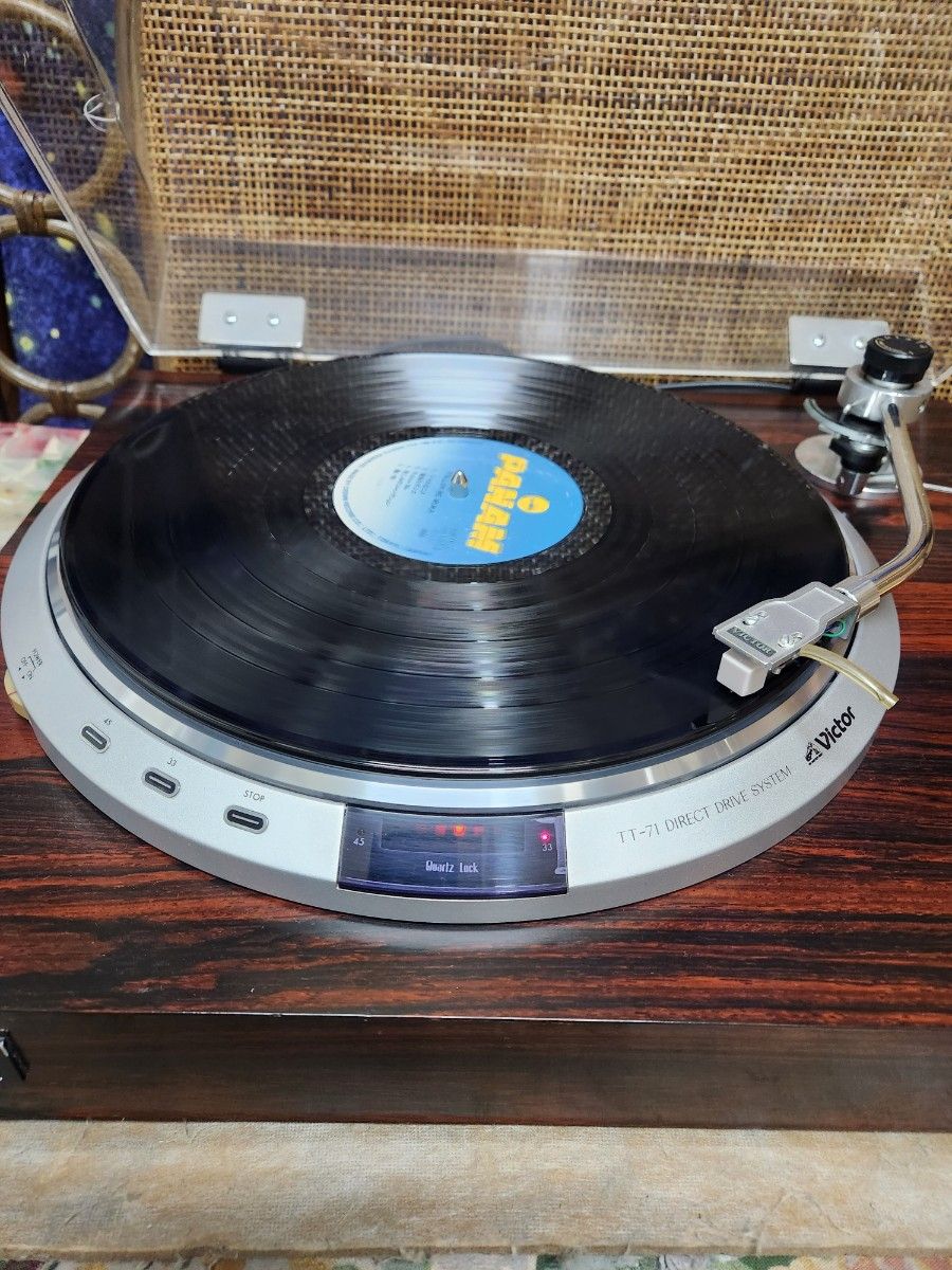 必見レストア済美品!カートリッジ新品!VictorレコードプレーヤーQL