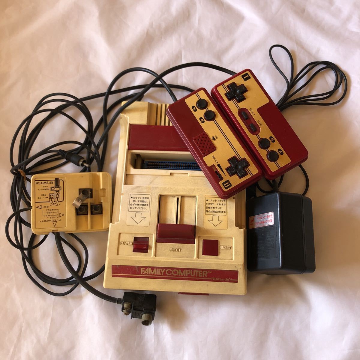 高額売筋】 NA2783N347 任天堂 ファミリーコンピュータ 動作確認済み