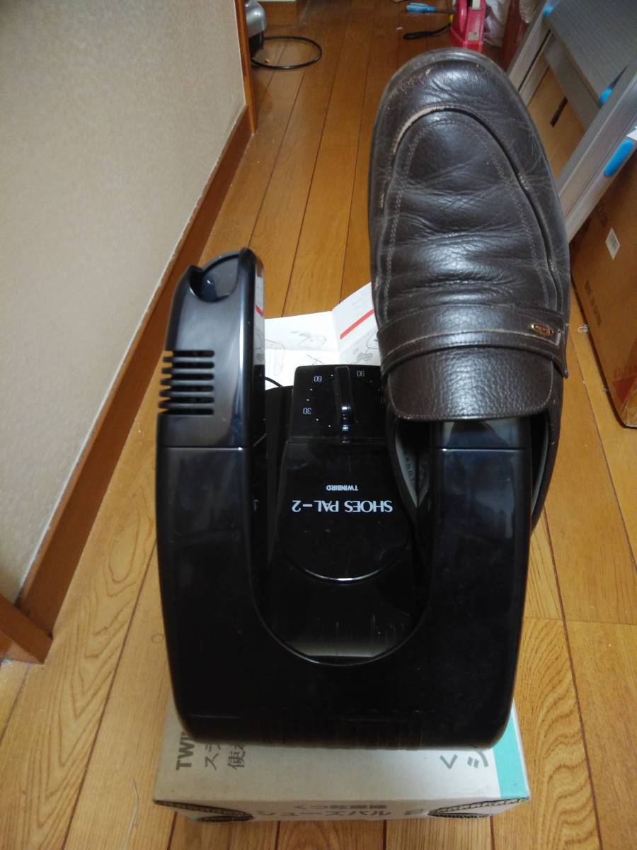 中古くつ乾燥機TWINBIRDシュ－ズパル２SD-６４１、雪や雨で濡れた長靴など、乾燥するのに便利です。_画像2