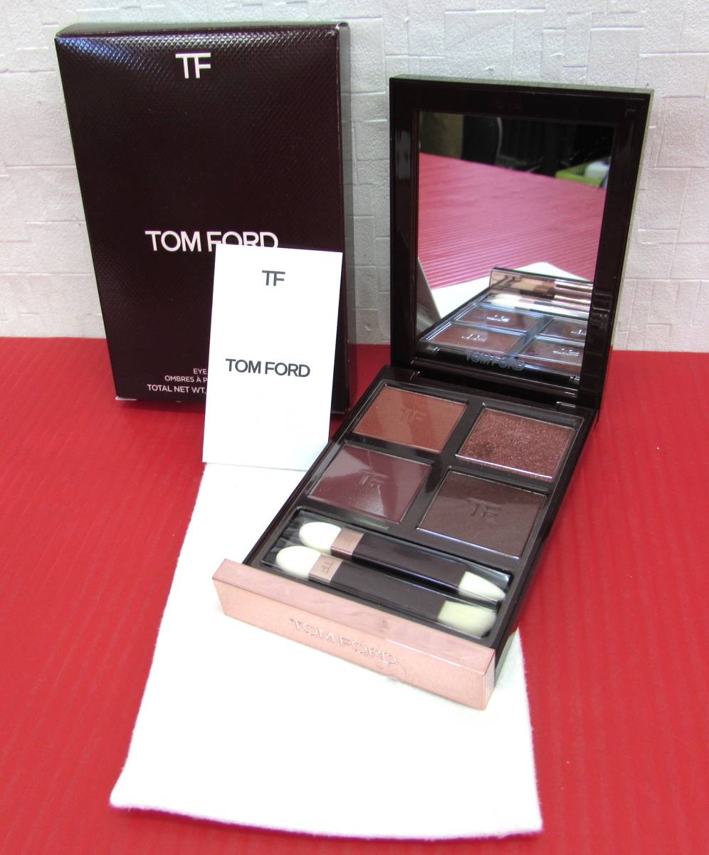  almost unused TOM FORD Tom Ford I color k.-do02SC Cherry smoked exclusive use sack box attaching 4 color eyeshadow cosme 