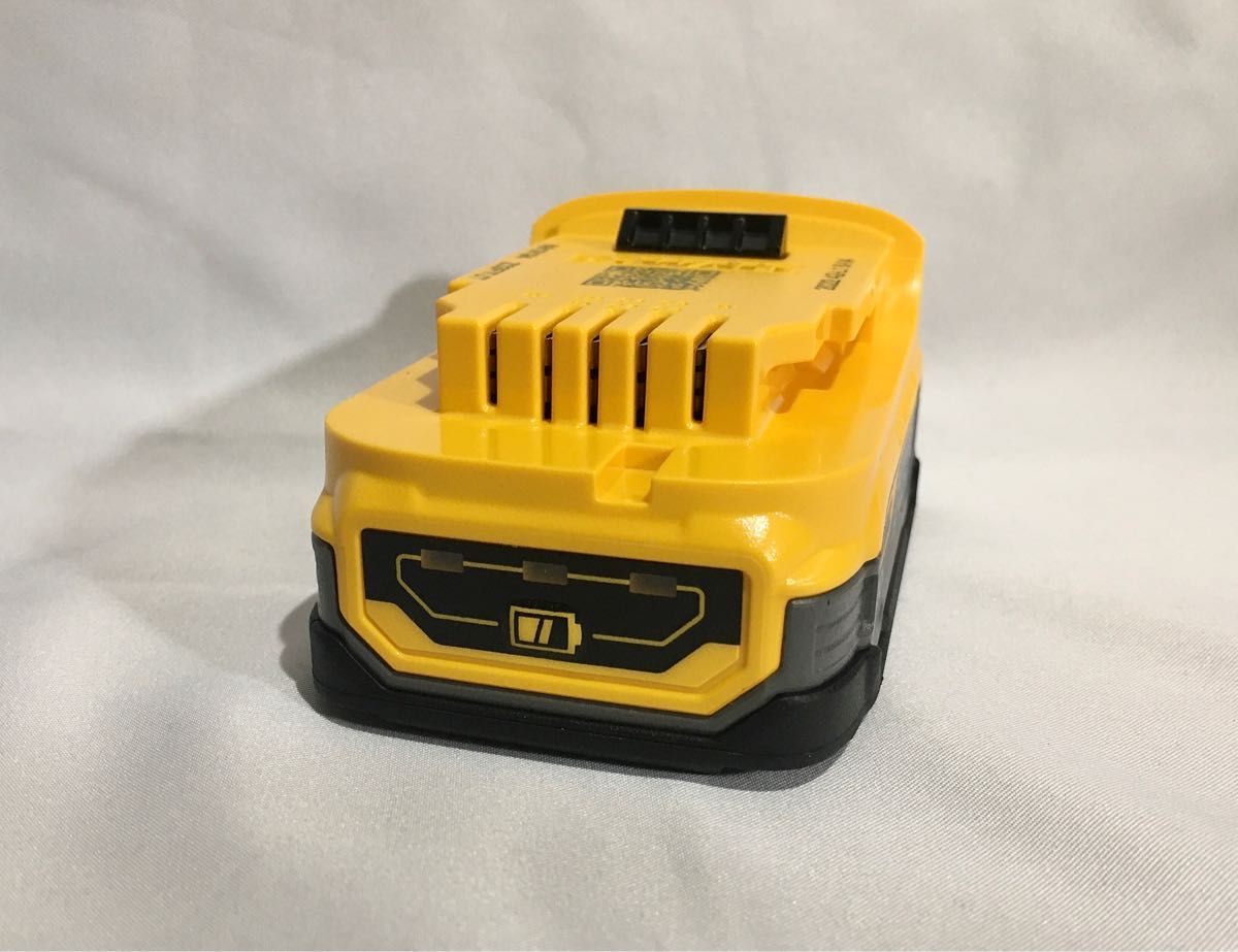 DEWALT デウォルト20v POWERSTACK バッテリーDCBP034 世界最新モデル