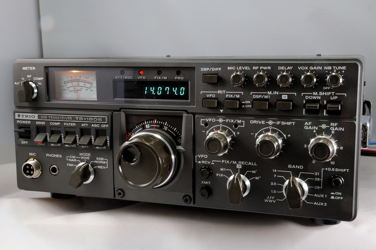 Yahoo!オークション - TRIO (KENWOOD) TS-180S TS180 100W CW Yahoo!オークション - TRIO (KENWOOD) TS-180S TS180 100W CW
