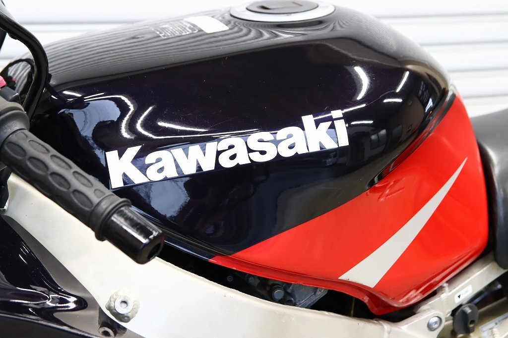 Yahoo!オークション - ZX-9R/E型/実走行23550km/逆車フル Yahoo!オークション - ZX-9R/E型/実走行23550km/逆車フル