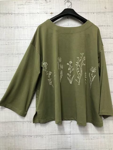 新品☆5L♪刺しゅう入長袖トップス＆半袖Tシャツチュニック♪☆s644_画像2