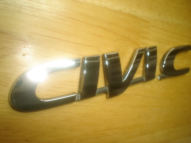 売り切り・・♪中古・ホンダ・シビック・CIVIC(折れてます）エンブレムバッジ旧車レトロカー当時物の画像2