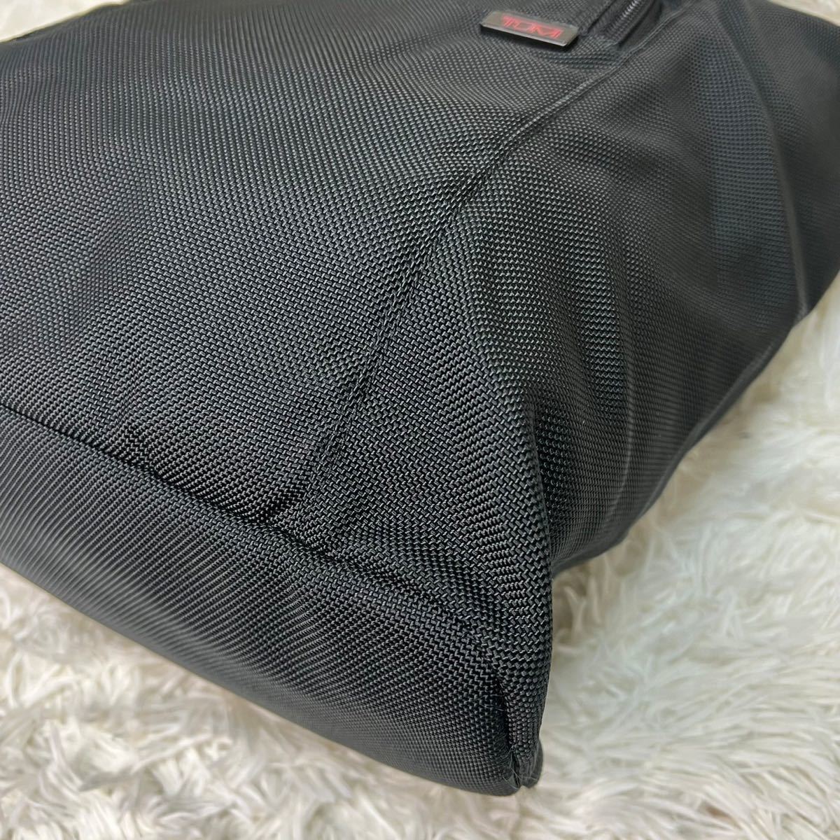 トゥミ 【極美品】 TUMI トートバッグ ビジネスバッグ メンズ 紳士 ビジネス 通勤 ナイロン 大容量 A4 PC 肩掛け_画像4