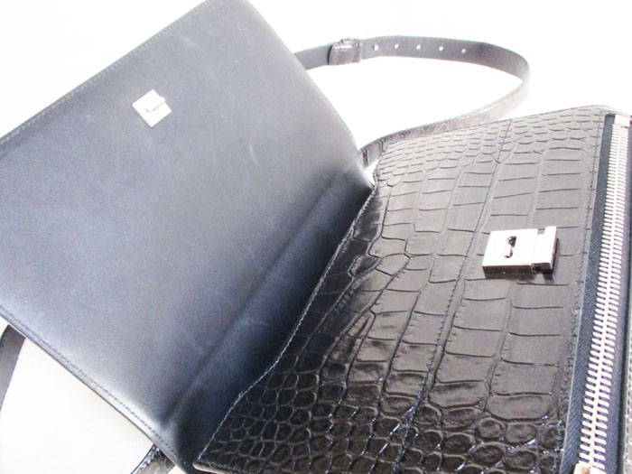 GIVENCHYji van si. bread gong box 2WAY bag 13L5255406 car f coming off carving black ko black 