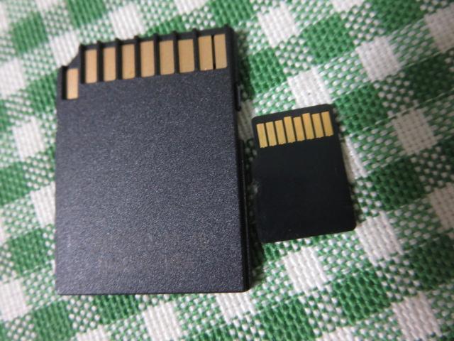 東芝 microSDメモリーカード 2GB Class4+アダプタ_画像2