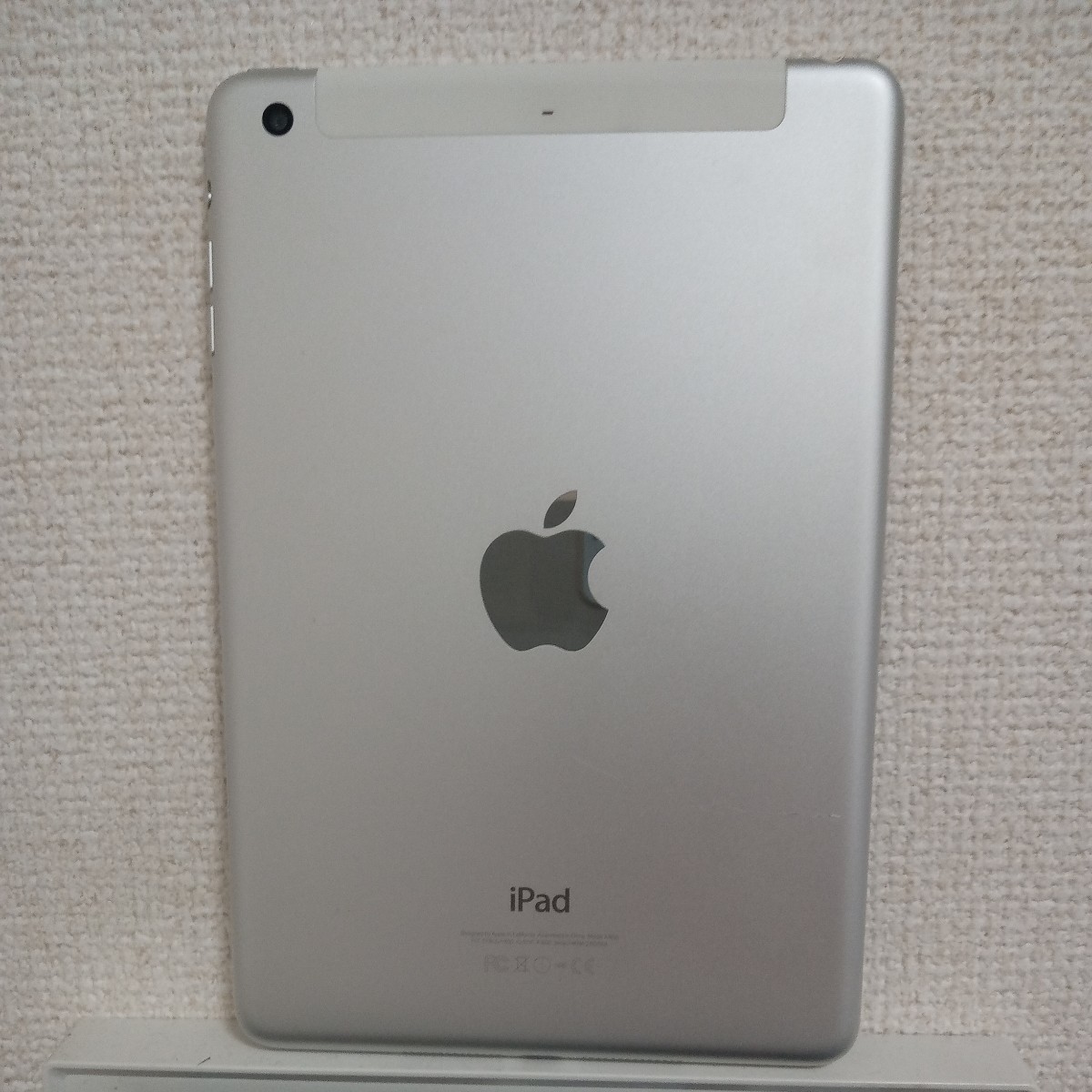 Apple iPad mini 3 16GB Wi-Fi ＋ Cellularモデル シルバー