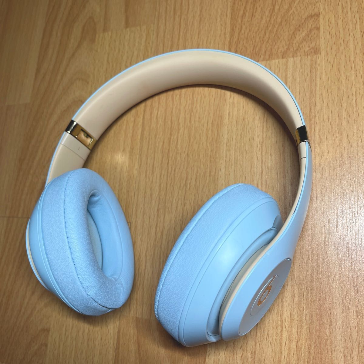 Beats Studio3 wireless クリスタルブルー