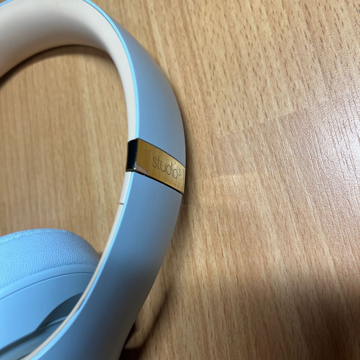 Beats Studio3 wireless クリスタルブルー