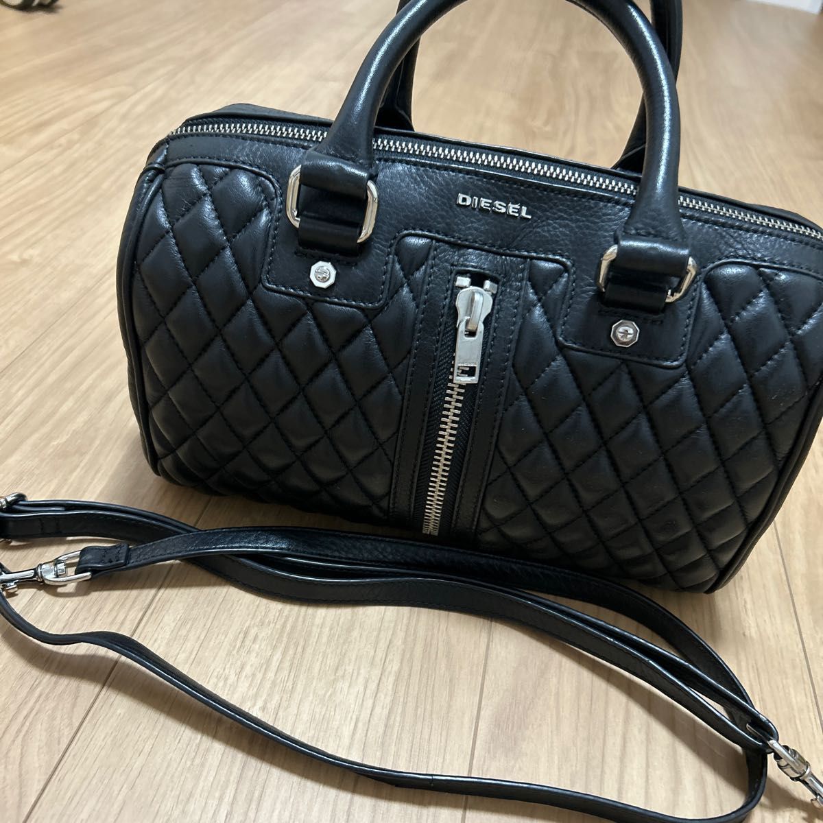 お気に入り DIESELミニボストンバッグ 2way 良品 プラダ ゴールド