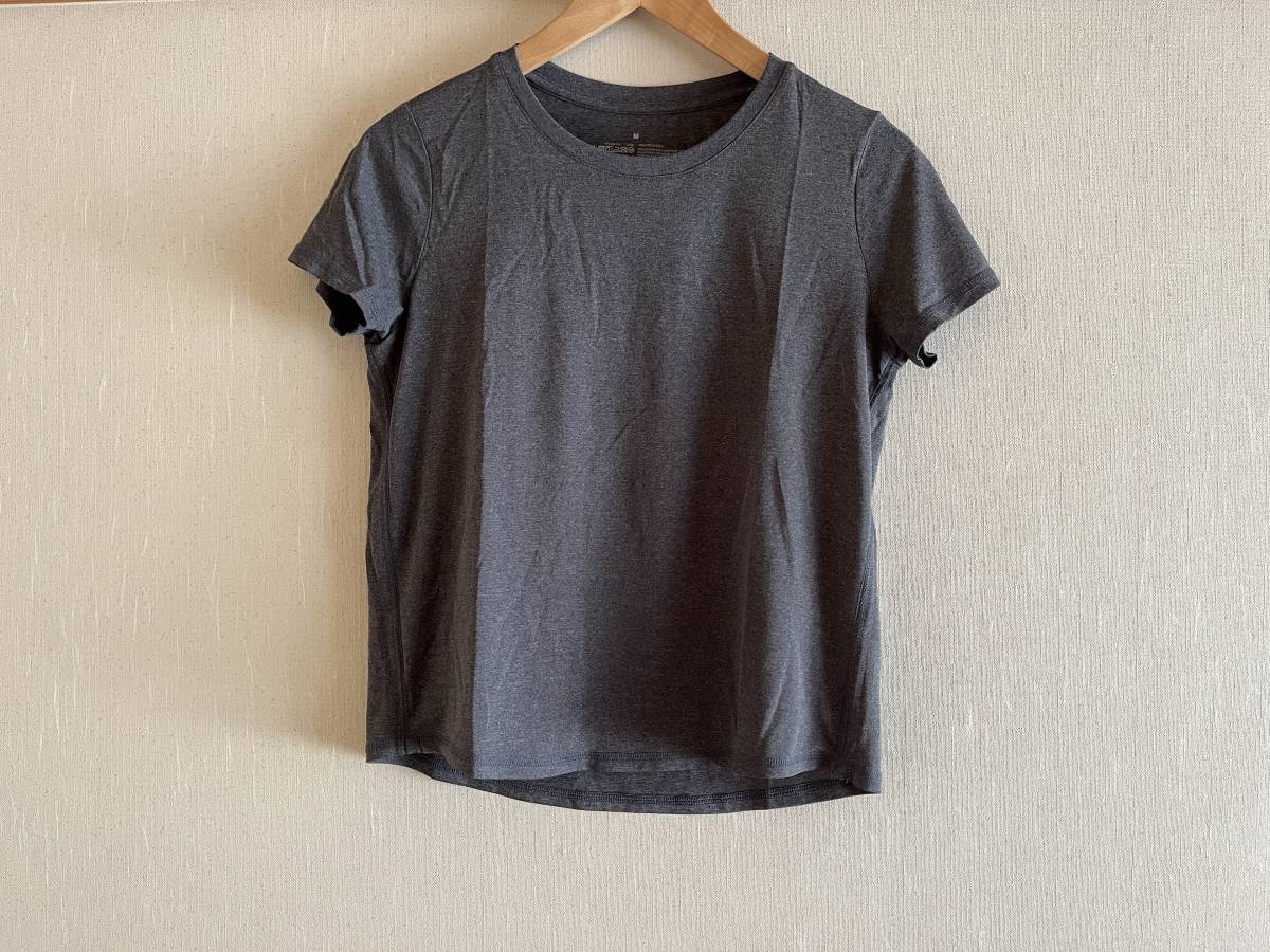 ◆①美品 無印良品 MUJI WALKER UPF50＋ 吸汗 速乾 Tシャツ グレー 反射テープ ストレッチ 定番 洗濯済み 匿名発送]_画像1