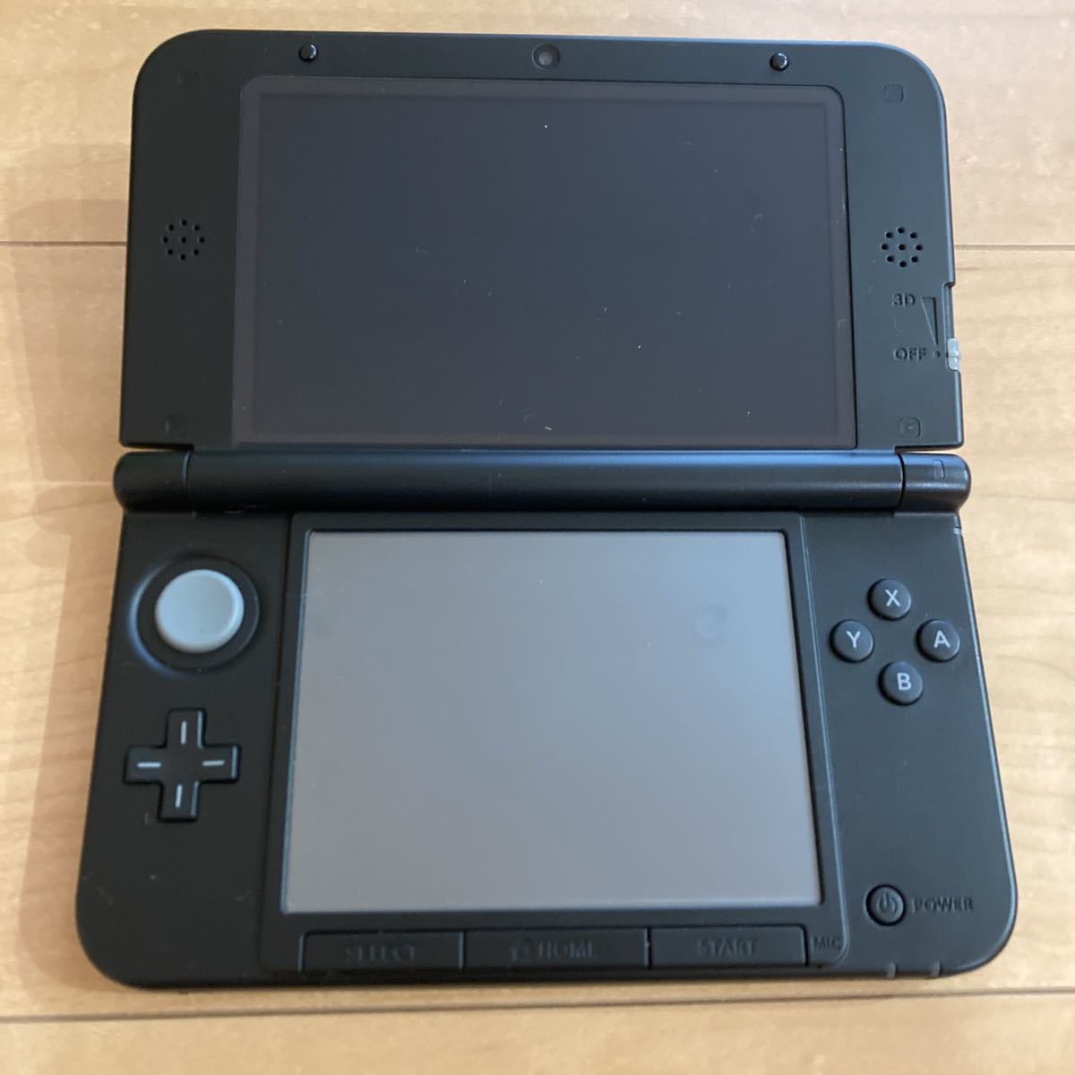 【美品】ニンテンドー3DS LL ブラック スペシャルパック_画像3