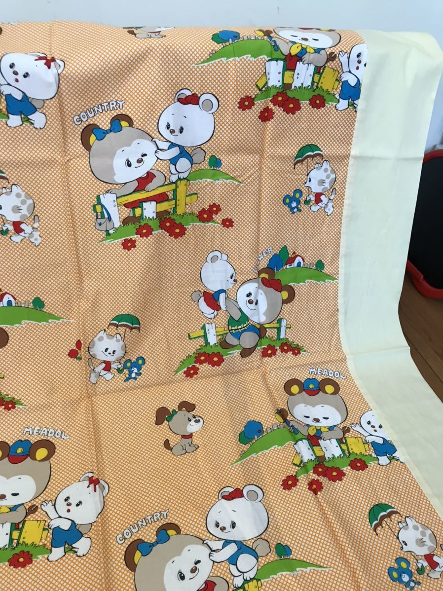  on quilt sheet 1 sheets only! rare new goods unused Showa Retro pop cotton 100% cloth cloth is gire old cloth baby hand made birth preparation newborn baby 1
