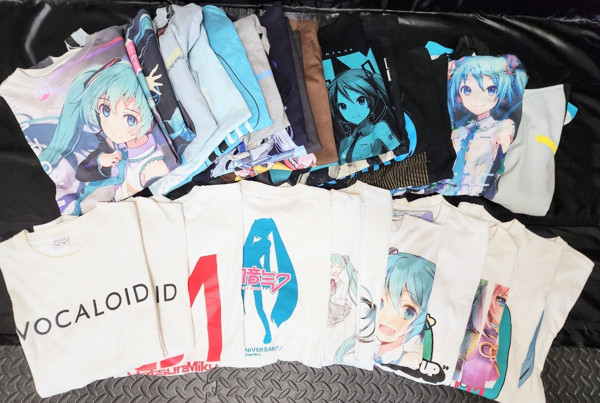 希少】初音ミク Tシャツ24枚+パーカー2枚 - 全てLサイズ レアな1