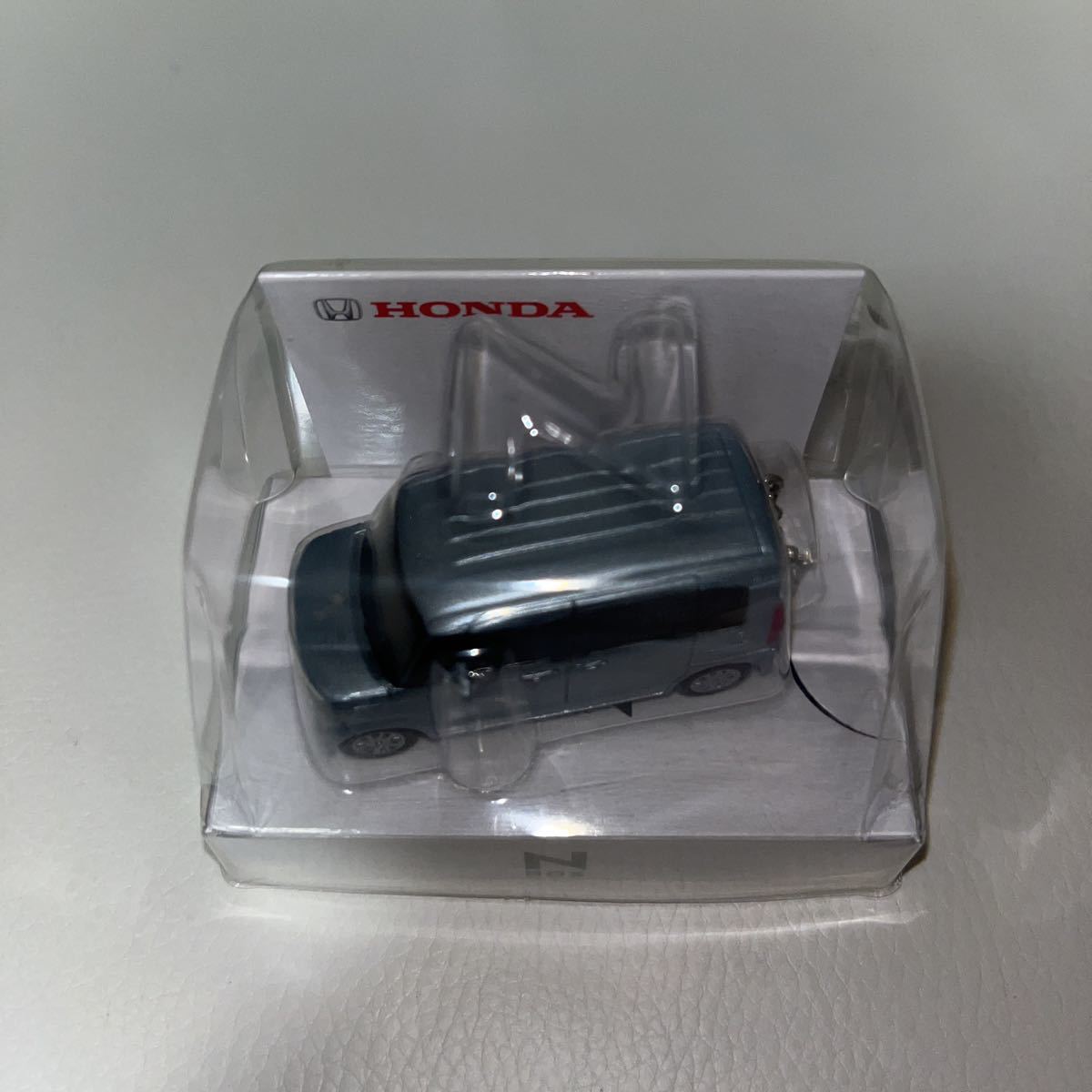 ホンダ HONDA N-BOX 非売品 ミニカー LED キーホルダー　プルバックカー　カラーサンプル　シルバー系_画像3