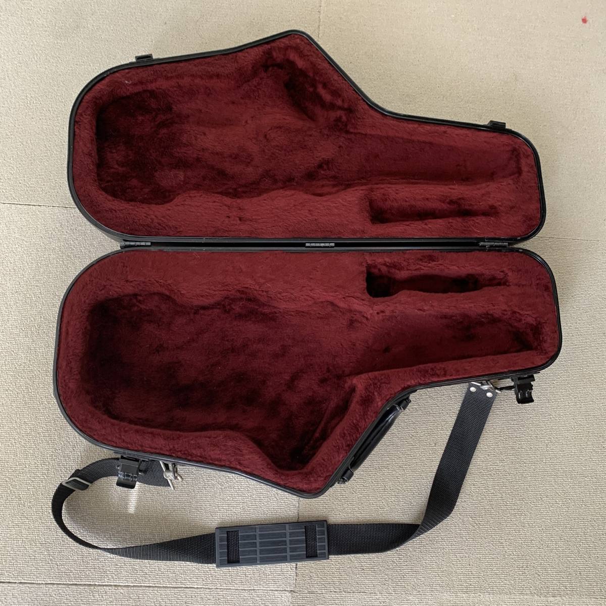 SKB SKB-440 alto saxophone flight case hard case 