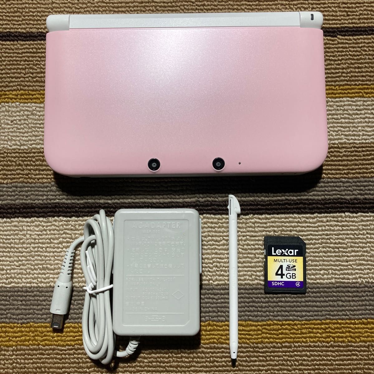 3DS ニンテンドー3DS LL 本体 ピンク × ホワイト 充電器付き｜PayPayフリマ