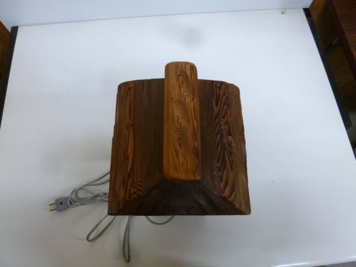 [6589] Showa Retro Akita криптомерия большой павильон прикладное искусство фирма лампа . type из дерева настольный освещение 