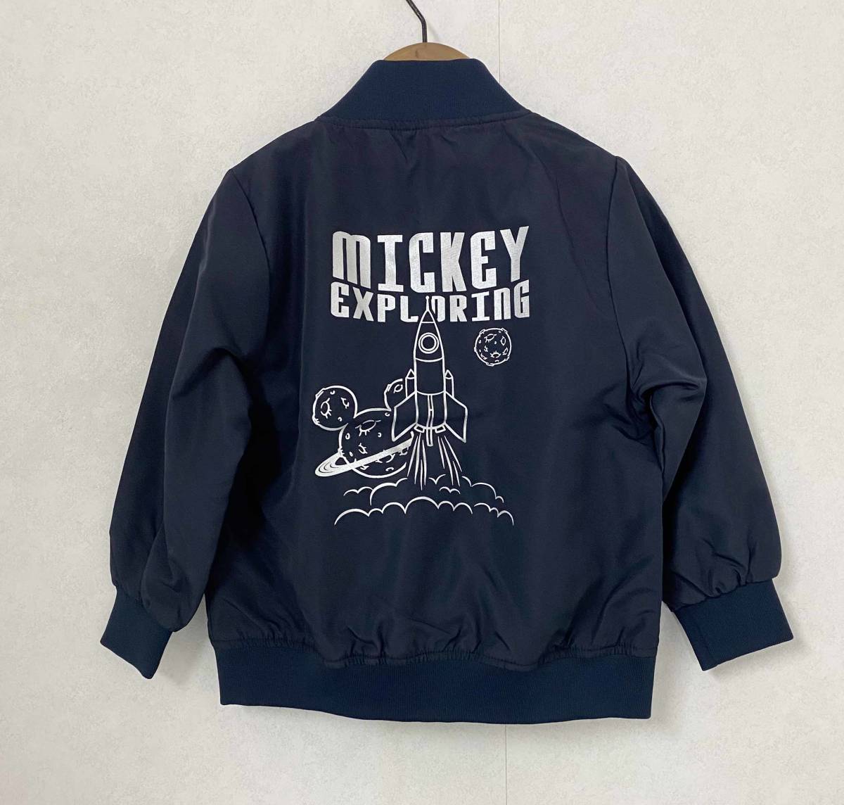 新品 95 ディズニー ミッキー リバーシブル ジャケット キッズ 新品 95 ディズニー ミッキー リバーシブル ジャケット キッズ