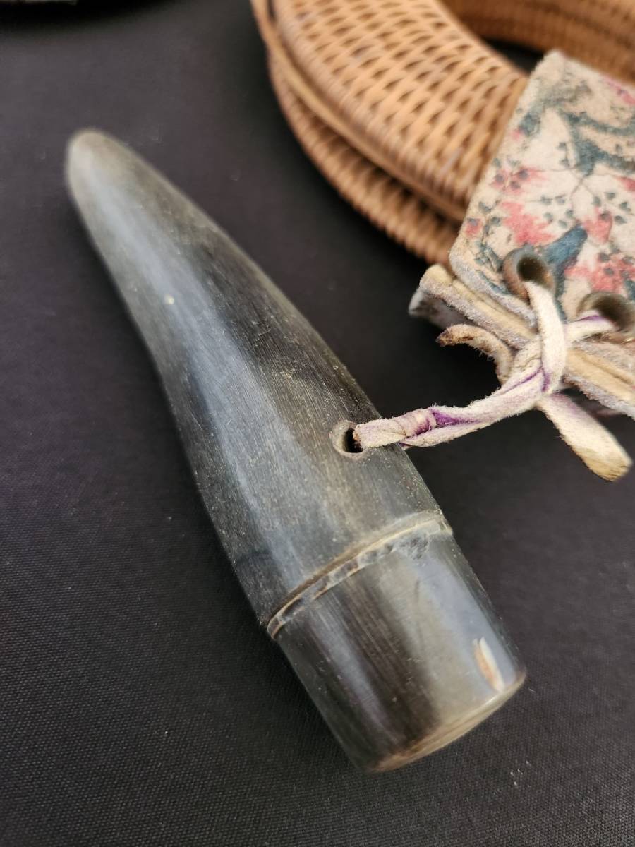豪華で新しい 水牛角 弦巻き 時代物 ギリ粉入れ 弓道祭 まとめて 2つ ぎり粉 弓道