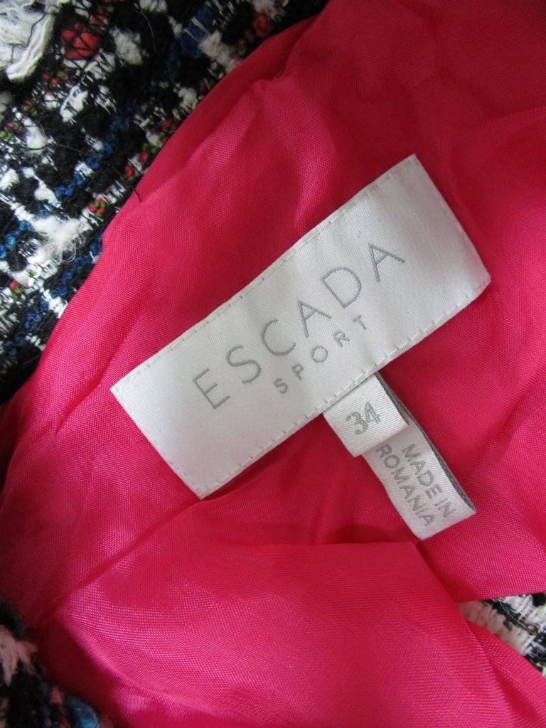 【送料無料】[美品]　ESCADA SPORT　エスカーダスポーツ　ツイードジャケット　34(S相当)　黒ブラック×白ホワイト×マルチカラー /n946168_画像5