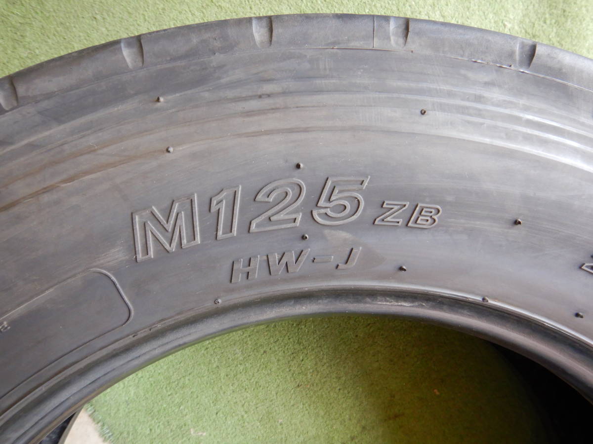 ★TOYO Hyparadial M125★215/70R17.5 123/121J 残り溝:未使用 2018年 1本 MADE IN JAPANの画像4