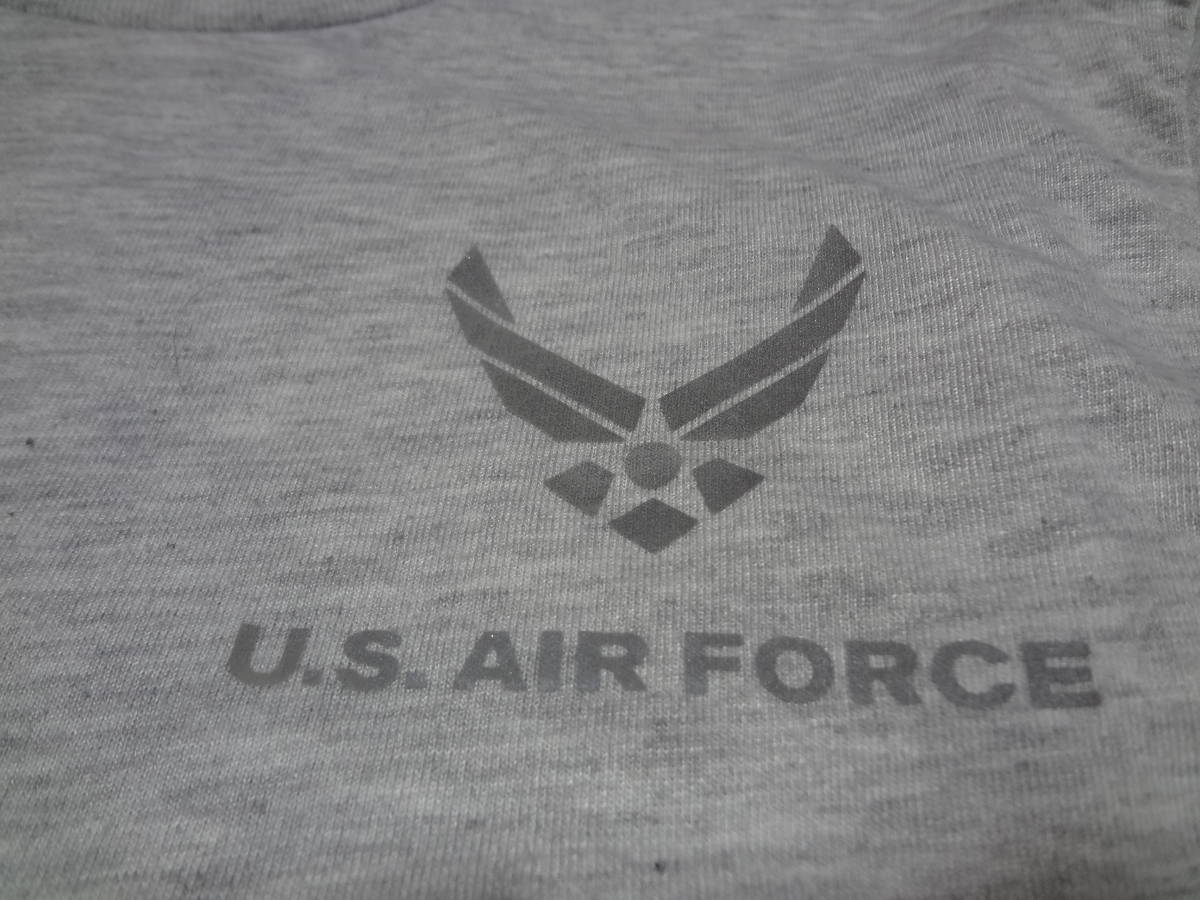 米軍放出　U.S. AIR FORCE ミリタリー　アメリカ空軍　ロゴ入り　リフレクター　長袖　Tシャツ　ロンT　灰色　Sサイズ_画像4