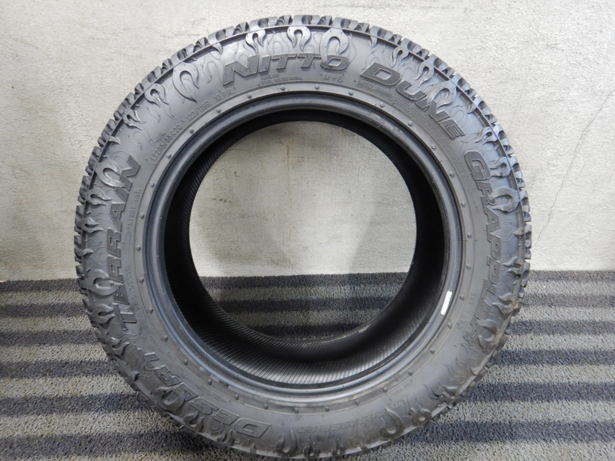 J5T4914①■285/55R20 NITTO Dune Grappler DESERT TERRAIN 1本のみ■条件付送料無料■ニットー マッドタイヤ スペア_画像1