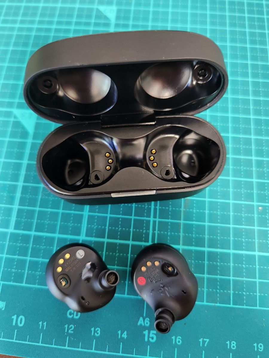 SONY WF-1000XM4 BLACK オーディオ機器 イヤホン、ヘッドホン