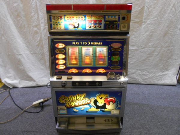 新品?正規品 引取り歓迎 パチスロ 4号機 ユニバーサル クランキー