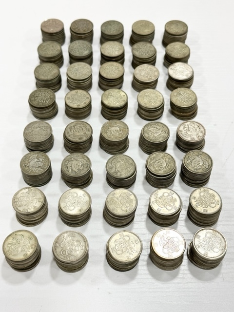100円銀貨 百円 おまとめ 400枚 額面:40,000円 総重量:約1.9kg 【 稲 ...