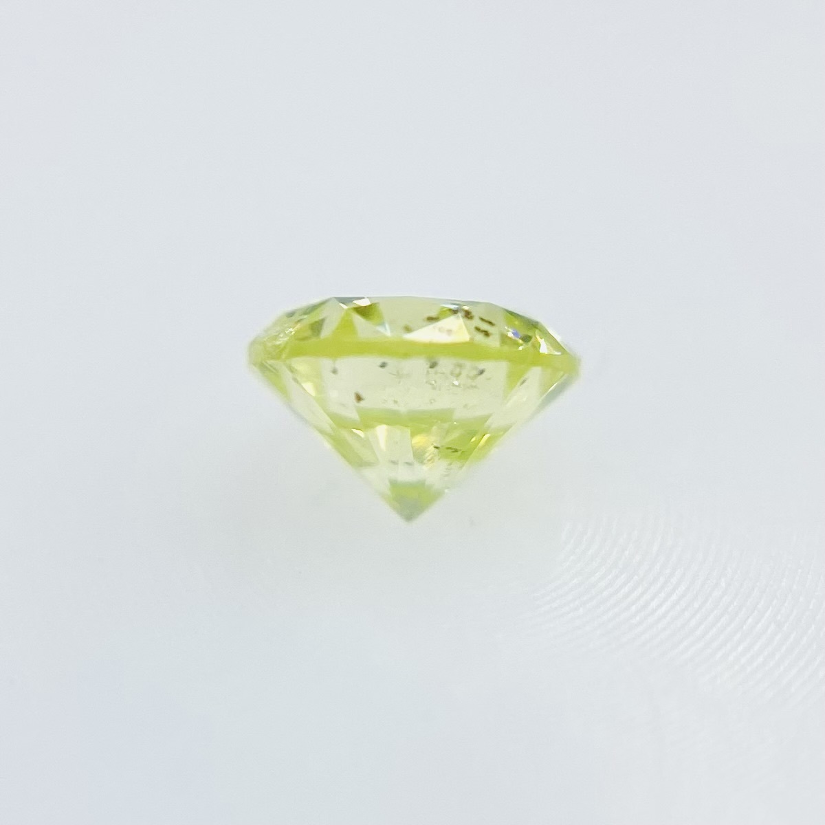 FANCY YELLOW GREEN 0.112ct RD/RT1887/CGL