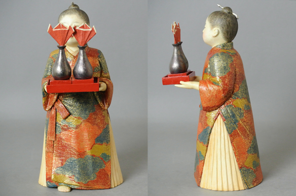 は自分にプチご褒美を 南 ∞ 美 高さ約 共箱付き】 人形 ”祝の日” 秋山信子 ∞【 その他