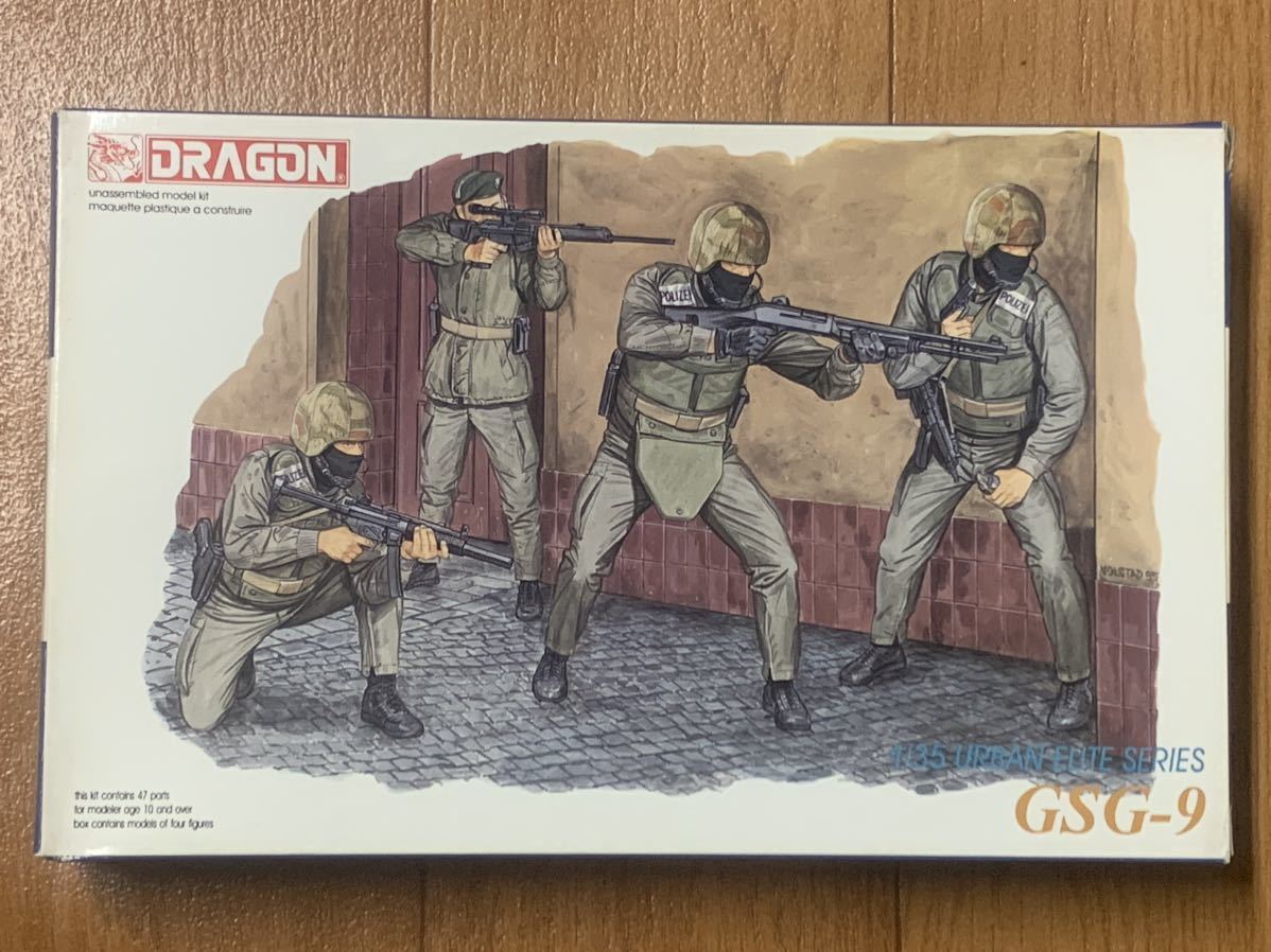 03009 複数封入品 1/35 DRAGON No. 6505 GSG-9 ドラゴン GSG9 x2 未組立品_画像1