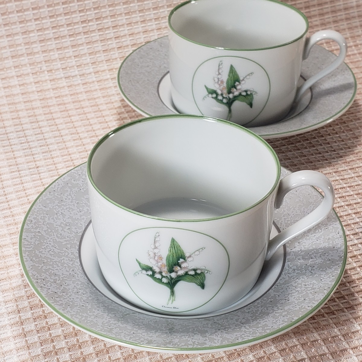 完売】 クリスチャンディオール ミリラフォーレ カップ&ソーサー ペア