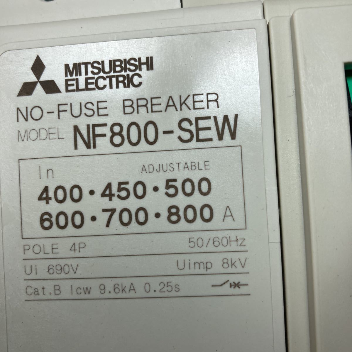 三菱 低圧遮断器NF800-SEW 未使用品 箱破損 三菱 低圧遮断器NF800-SEW 未使用品 箱破損